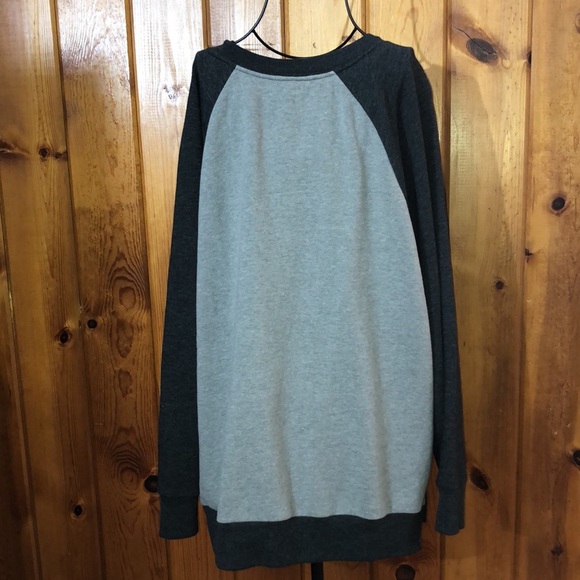 PINK Victoria’s Secret crew neck sweatshirt size large red/pink oversized top​ - Picture 4 of 4